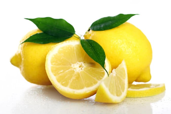 Fruits for a Glowing Skin in Summer- Lemon